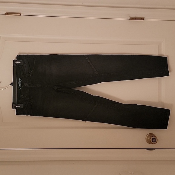 YMI Flex, Size 5, Faded Black Stretch Skinny Jeans. Excellent Used Condition - Picture 8 of 11